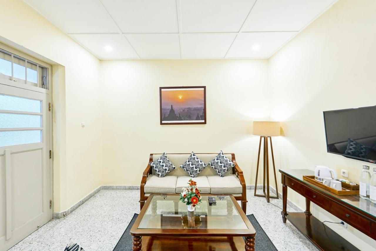 Tirtodipuran Hotel By Natts Hospitality Indonesia Yogyakarta Extérieur photo